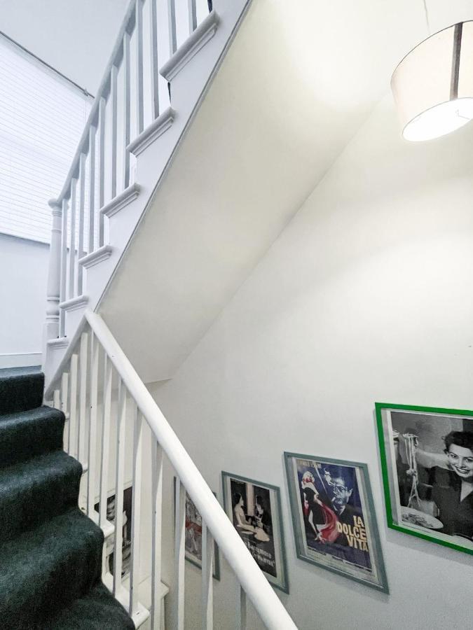 Appartamento Beautiful 3Bd Flat In Archway Londra Esterno foto